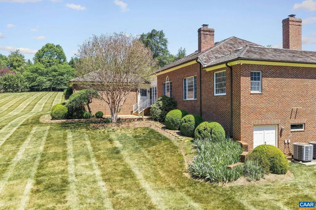 935 Garth Road Charlottesville VA 22901