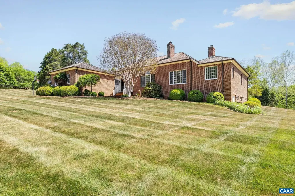 935 Garth Road Charlottesville VA 22901