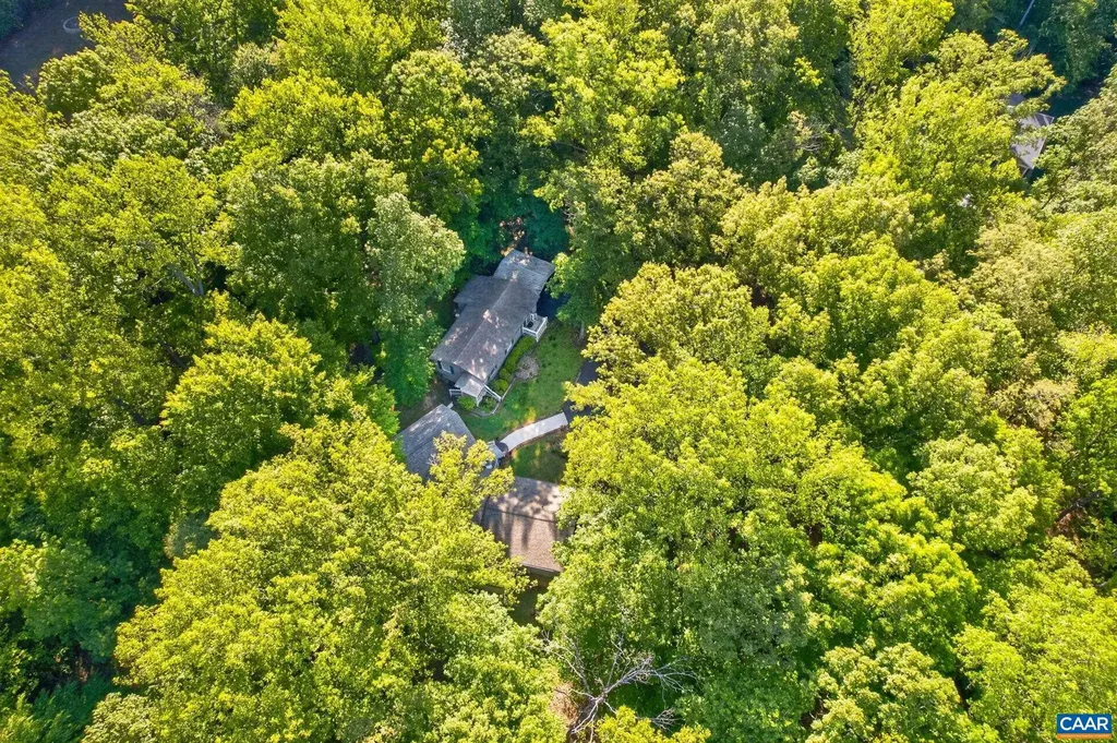 3288 Wooded Acres Lane Charlottesville VA 22911