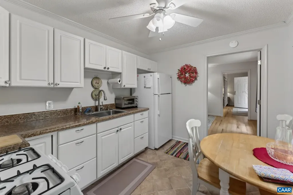 3288 Wooded Acres Lane Charlottesville VA 22911