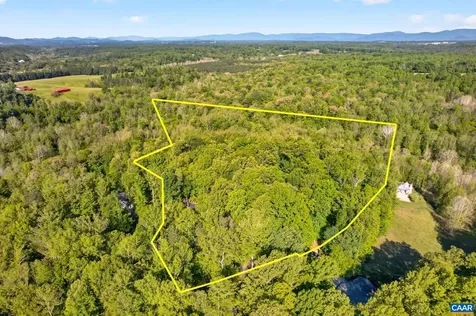 3288 Wooded Acres Lane Charlottesville VA 22911