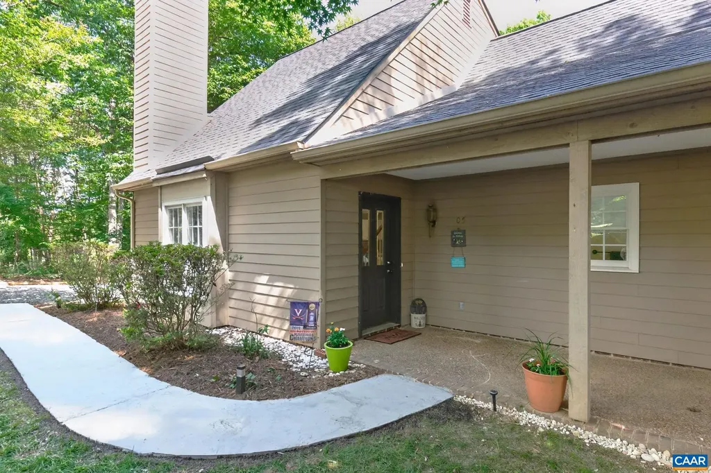 305 Starcrest Road Charlottesville VA 22902