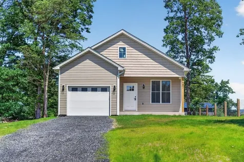 487 Pocahontas Avenue Shenandoah VA 22849