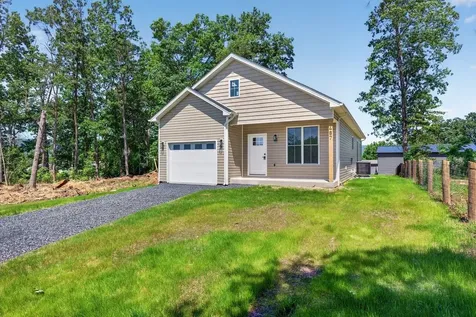 487 Pocahontas Avenue Shenandoah VA 22849