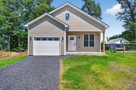 487 Pocahontas Avenue Shenandoah VA 22849