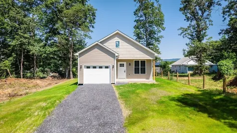 487 Pocahontas Avenue Shenandoah VA 22849