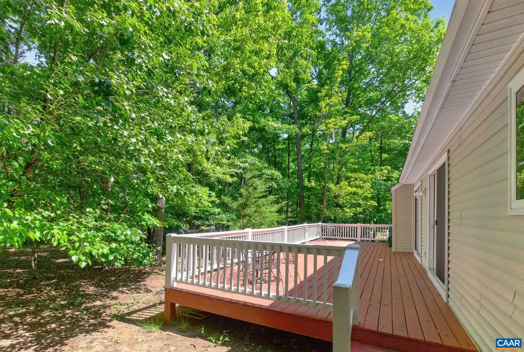 8 Rockwood Lane Palmyra VA 22963