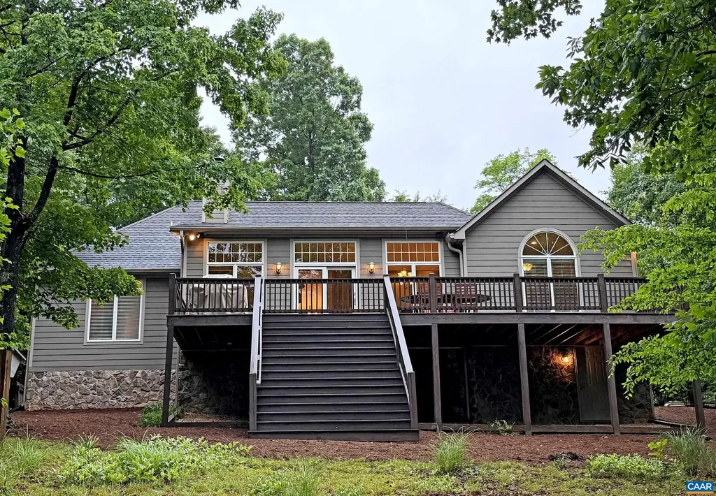 267 Cedar Glen Close Nellysford VA 22958