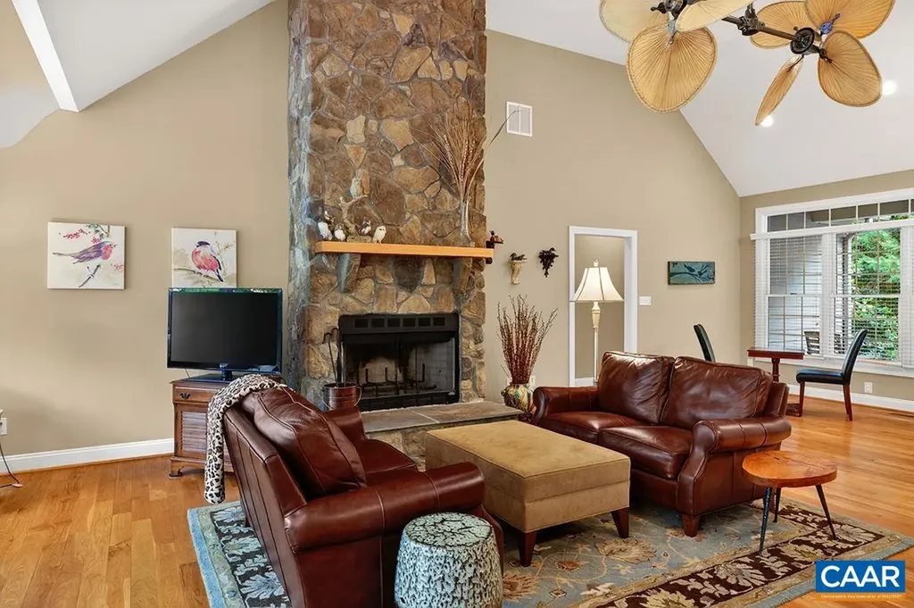 267 Cedar Glen Close Nellysford VA 22958