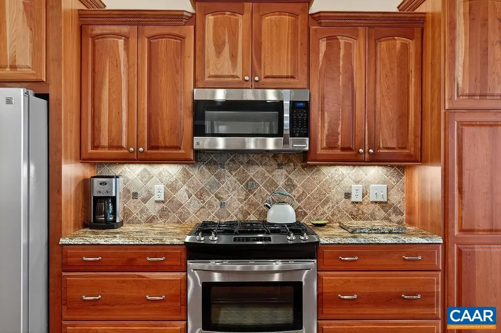 267 Cedar Glen Close Nellysford VA 22958