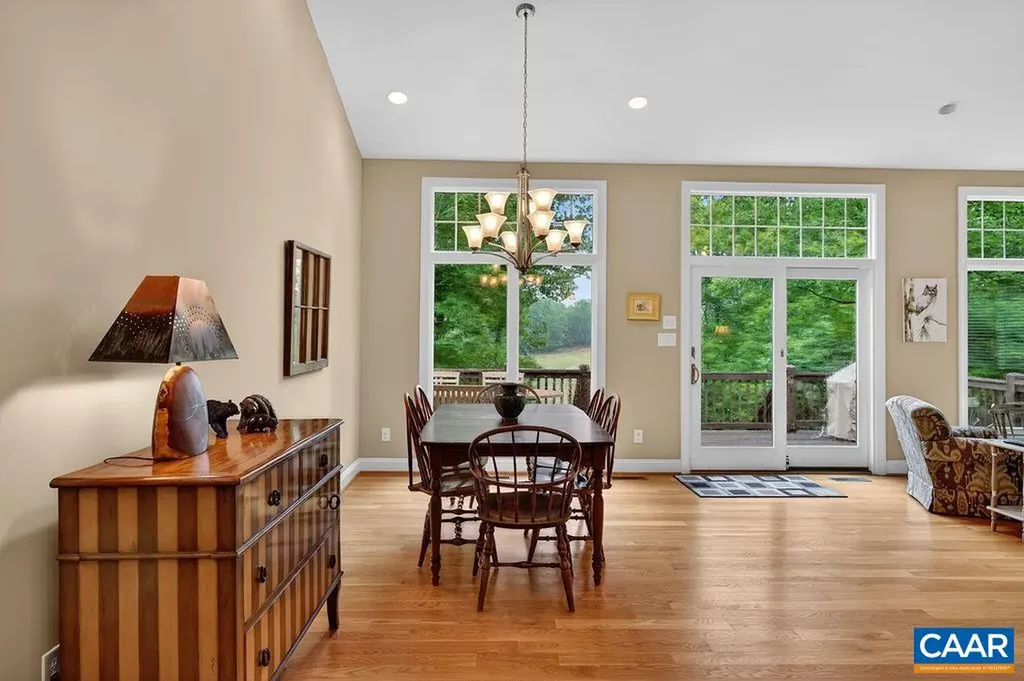 267 Cedar Glen Close Nellysford VA 22958