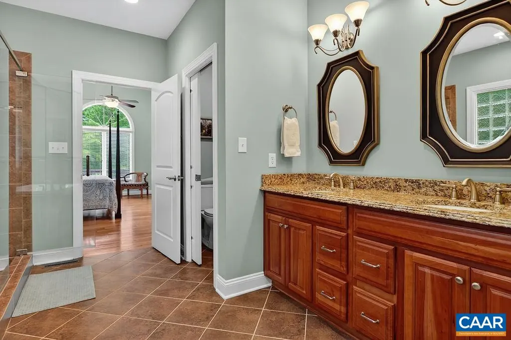 267 Cedar Glen Close Nellysford VA 22958