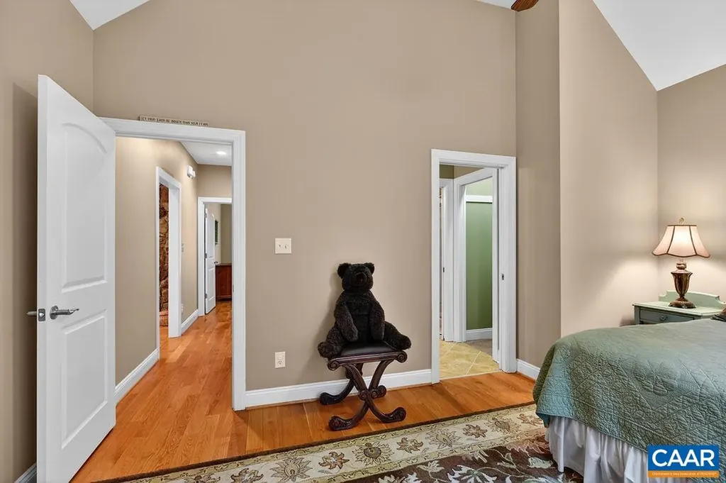 267 Cedar Glen Close Nellysford VA 22958