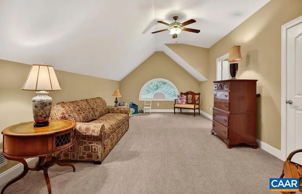 267 Cedar Glen Close Nellysford VA 22958