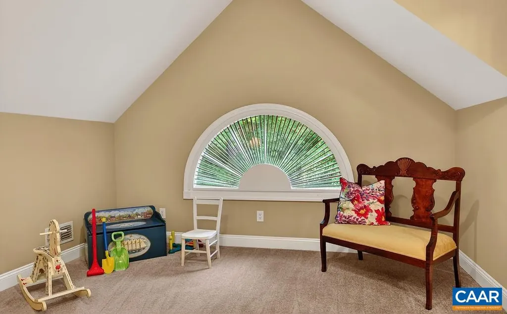 267 Cedar Glen Close Nellysford VA 22958