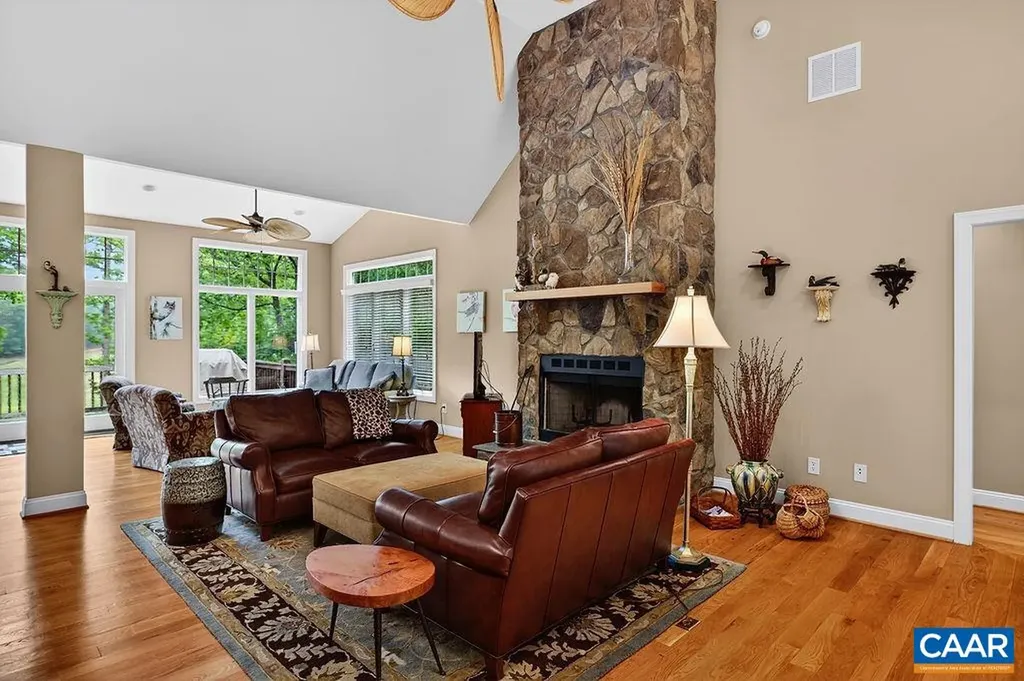 267 Cedar Glen Close Nellysford VA 22958