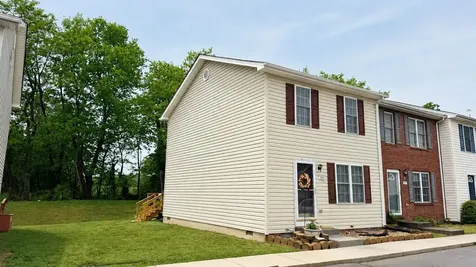 214 Kadies Lane Edinburg VA 22824