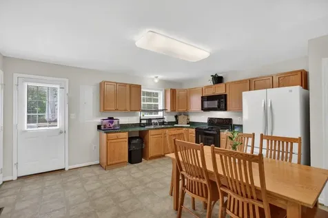 214 Kadies Lane Edinburg VA 22824