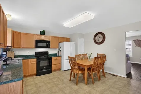 214 Kadies Lane Edinburg VA 22824