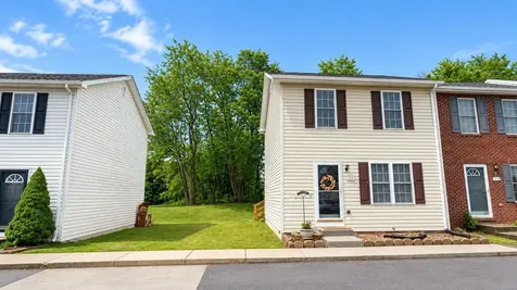 214 Kadies Lane Edinburg VA 22824