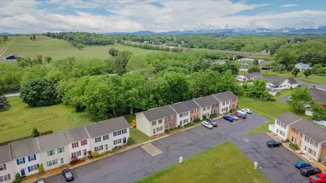 214 Kadies Lane Edinburg VA 22824
