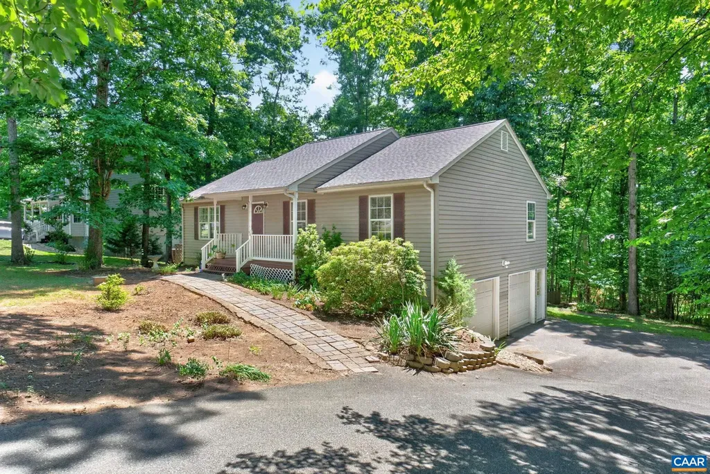63 Turkeysag Trail Palmyra VA 22963