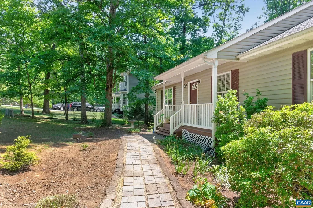 63 Turkeysag Trail Palmyra VA 22963