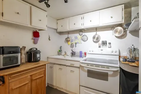 908 Rockland Avenue Charlottesville VA 22902