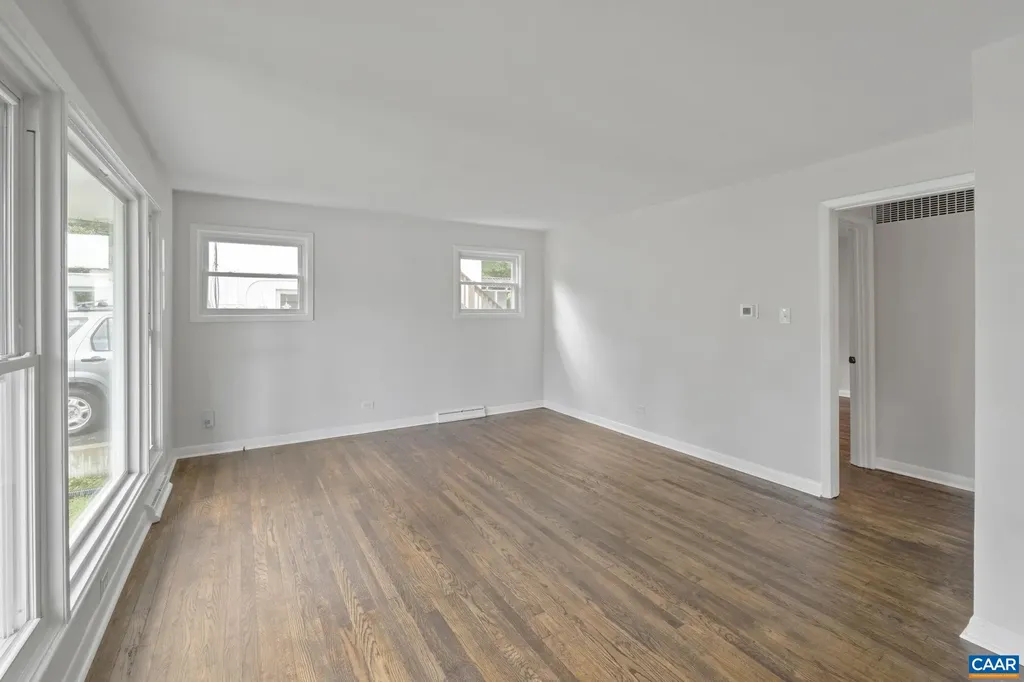 2552 Woodland Drive Charlottesville VA 22903