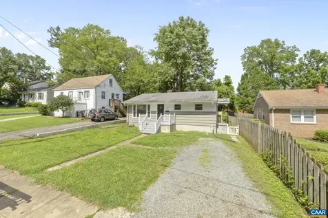 2552 Woodland Drive Charlottesville VA 22903