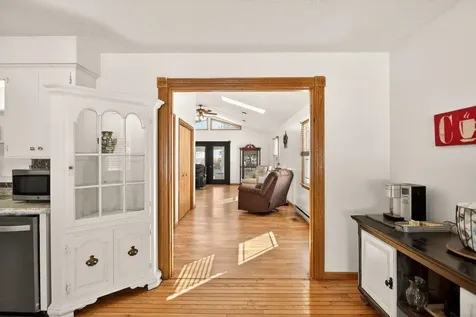 1960 Mccall Drive Dayton VA 22821