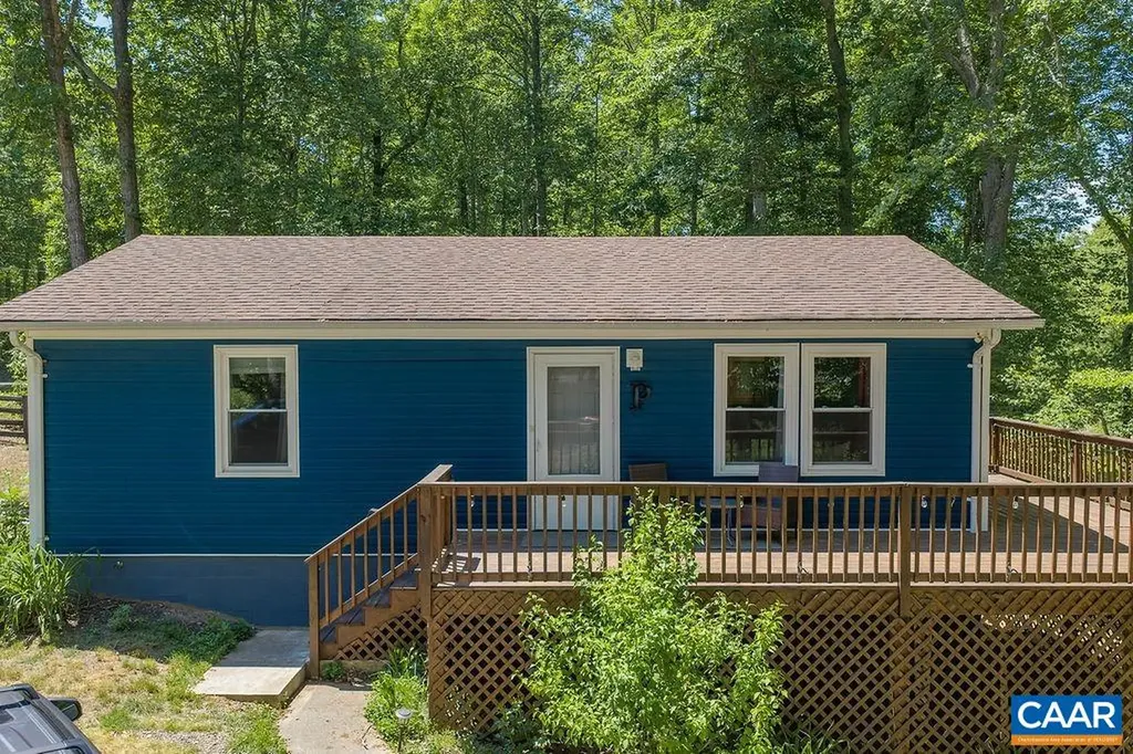 6920 Albevanna Spring Road Scottsville VA 24590
