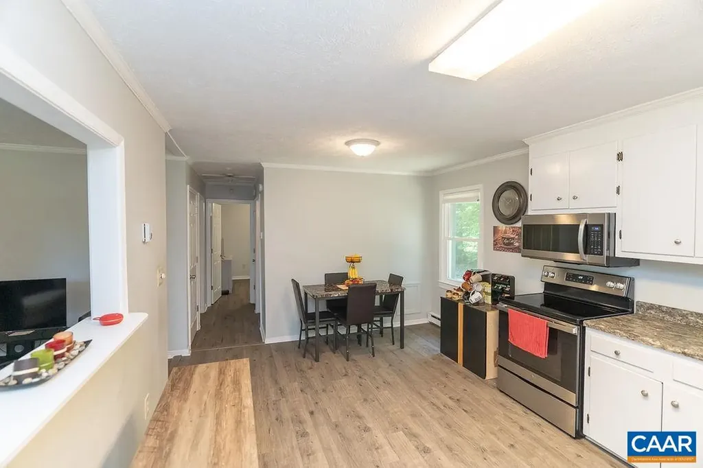 6920 Albevanna Spring Road Scottsville VA 24590