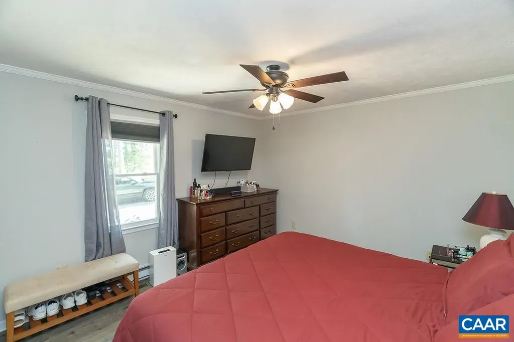 6920 Albevanna Spring Road Scottsville VA 24590