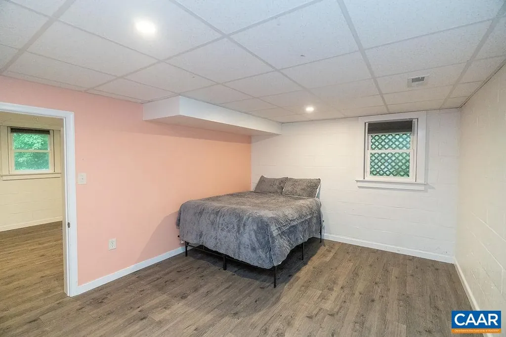 6920 Albevanna Spring Road Scottsville VA 24590