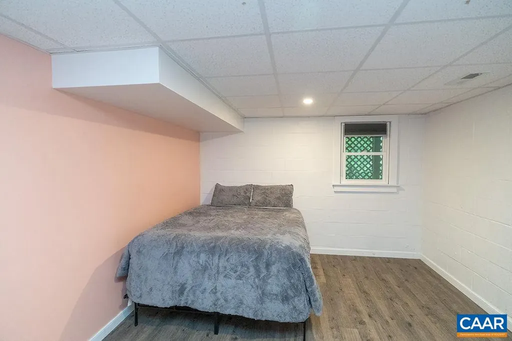 6920 Albevanna Spring Road Scottsville VA 24590