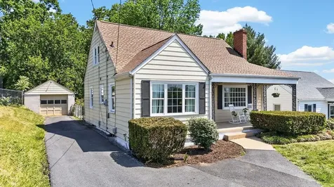 1003 Skymont Road Staunton VA 24401