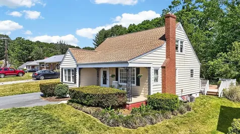 1003 Skymont Road Staunton VA 24401