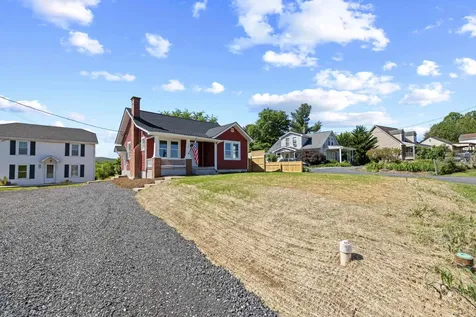 1932 Lyndhurst Road Waynesboro VA 22980