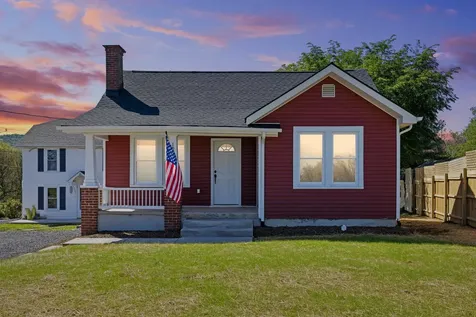 1932 Lyndhurst Road Waynesboro VA 22980