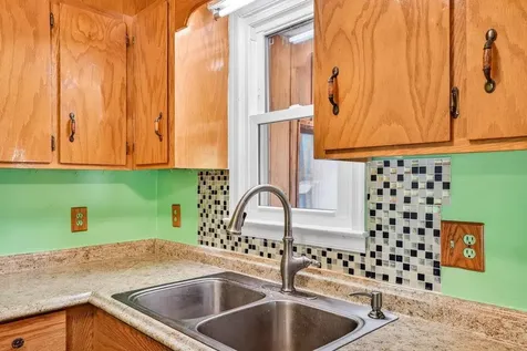 605 13th Street Grottoes VA 24441