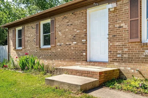 605 13th Street Grottoes VA 24441
