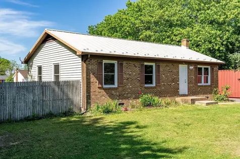 605 13th Street Grottoes VA 24441