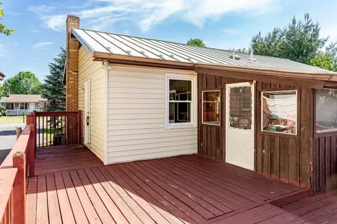 605 13th Street Grottoes VA 24441
