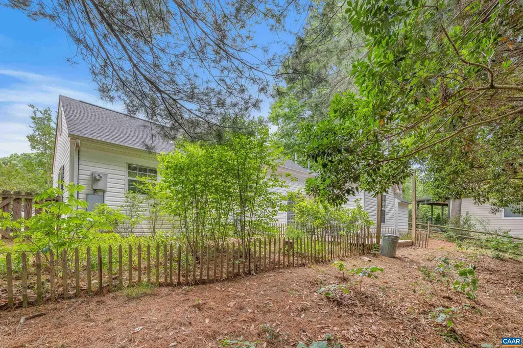 295 Blackthorn Lane Charlottesville VA 22902
