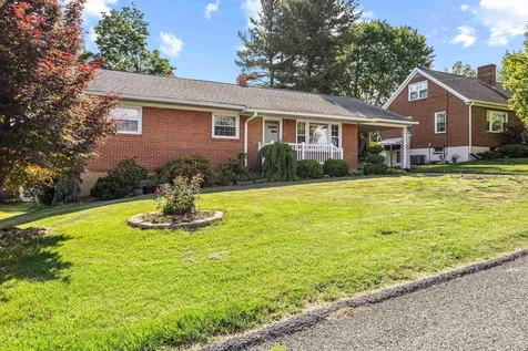 208 Tuxedo Road Staunton VA 24401