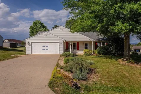 53 Harrogate Drive Fishersville VA 22939