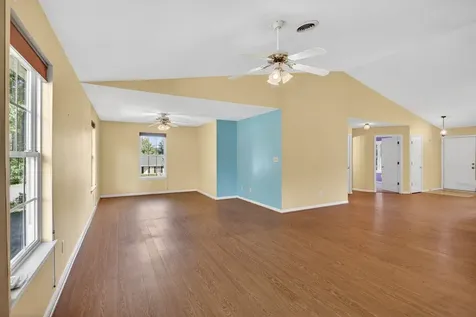 53 Harrogate Drive Fishersville VA 22939