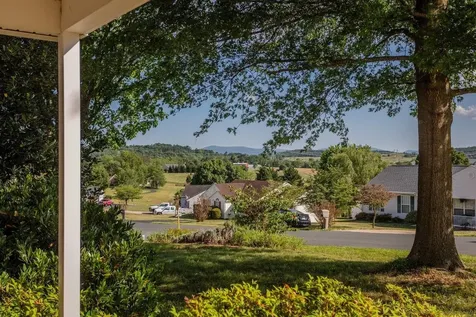 53 Harrogate Drive Fishersville VA 22939