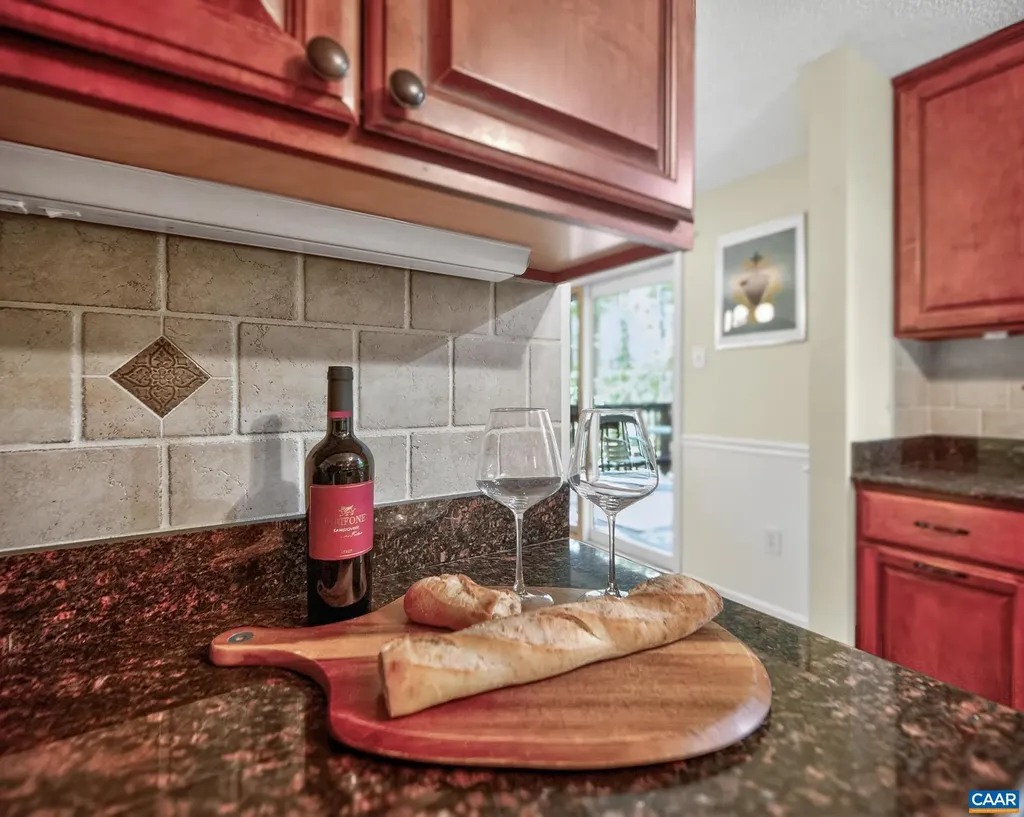 15 Patriot Lane Palmyra VA 22963